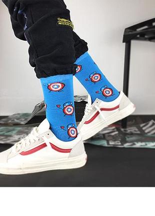 Прикольні висоні шкарпетки з героєм капітан америка2 фото