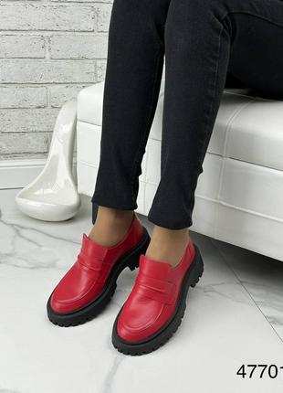 Стильні натуральні шкіряні лофери червоного кольору, комфортні жіночі туфлі4 фото