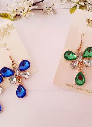 Красиві сережки з метеликами ошатні сережки