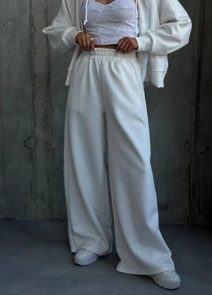 Оверсайз костюм из фактурной ткани🔥
зип-худи + брюки широкие клеш5 фото