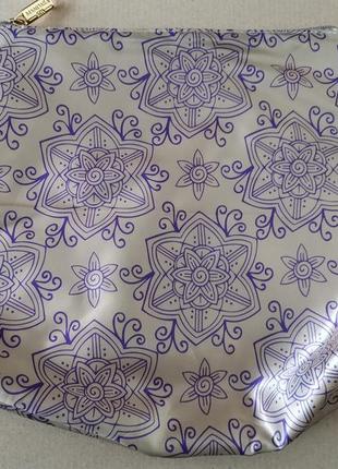 Очень большая косметичка mandara