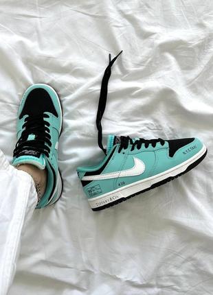 Женские кроссовки 
nike sb dunk low