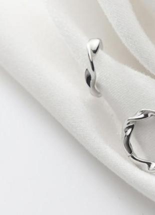 Сережки кільця класичні стрічка мебіуса, сережки конго маленькі мінімалізм, срібло 925 проби2 фото