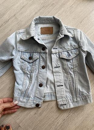 Продам джинсовку levi’s