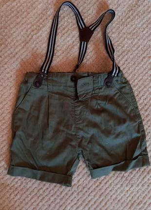 Стильные шорты с подтяжками
