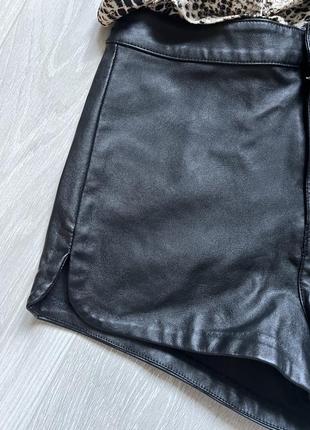 Кожаные шорты h&m 2