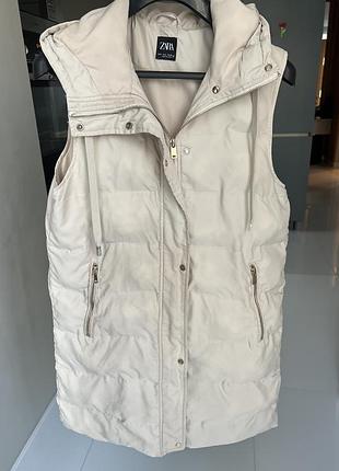 Жилет безрукавка жилетка zara в чудовому стані