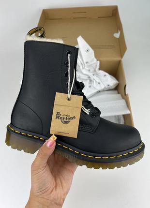 Черевики dr. martens 1460 serena black burnished wyoming 21797001 чорні, оригінальні черевки др. мартенс жіночі на утеплені1 фото