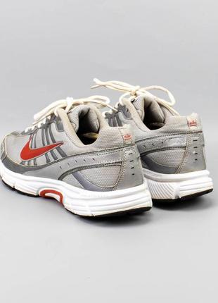 Крутые беговые кроссовки в сетку nike dart 8.vomero5 фото