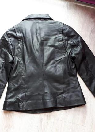 Новая косуха isaco италия кожанка чёрная идеальная куртка кожаная косуха4 фото