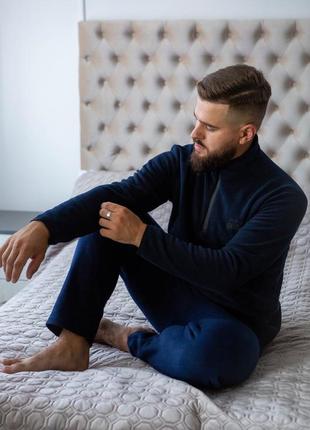 Мужской пижамный костюм
