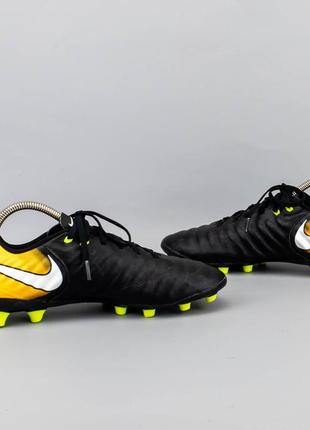 Крутые кожаные бутсы nike tiempo ligera iv ag-pro3 фото