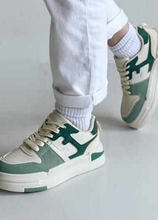 Кросівки біло-зелені екошкіра
