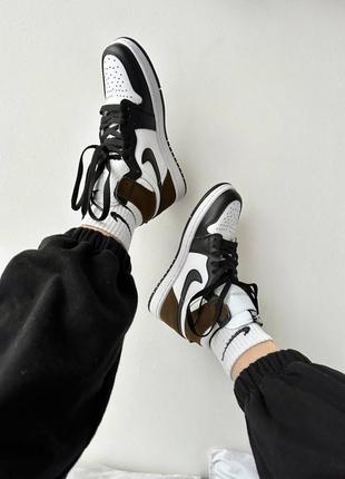 Sale   кросовки в стиле  nike air jordan 1 retro T-shirt “dark mocha”
