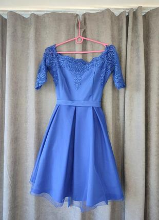 Очень красивое платье.