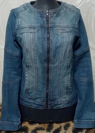 Джинсова куртка