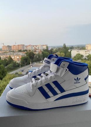 Кожаные кроссы adidas forum mid