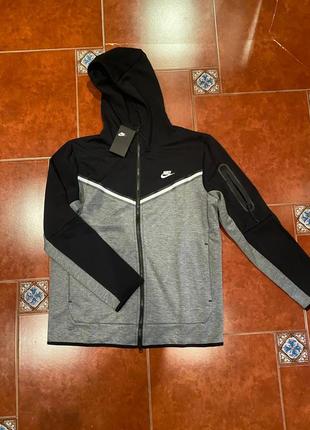 Nike tech fleece