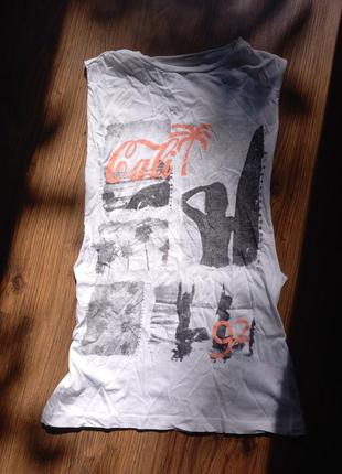 Белая майка