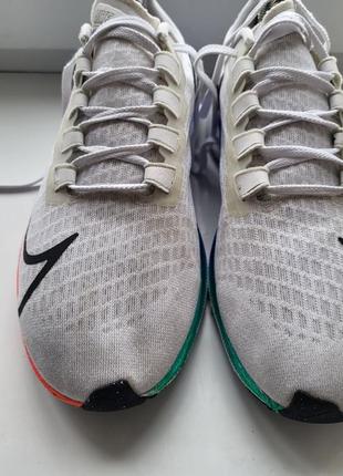 Новая модель 

nike air zoom pegasus 372 фото