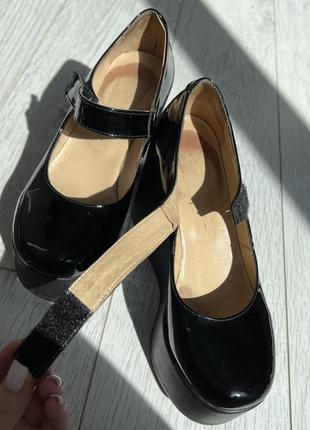 Кожаные туфли на платформе школьные черные лаковые lolita 36 размер3 фото