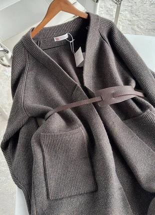 Пальто кардиган в стиле brunello cucinelli серо бежевый длинный с поясом5 фото