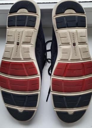 Брендовые кожаные туфли

tommy hilfiger4 фото