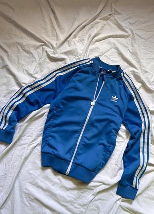 Стильний бомбер олімпійка adidas originals7 фото