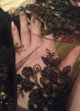 Чёрное кружевное боди с длинным рукавом