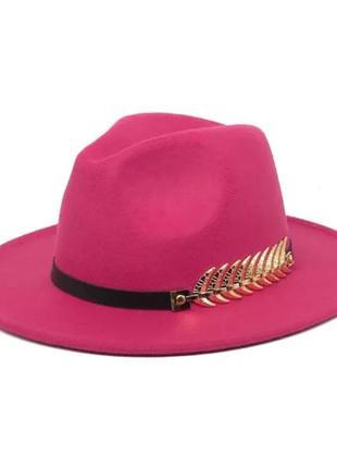 Стильная  фетровая шляпа федора с пером фиолетовый 56-58р (934)10 фото