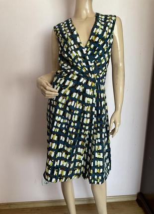 Симпатичне плаття- футляр/xl/ brend kaleidoscope