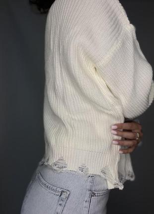 Женский белый свитер5 фото