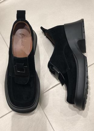 Лофери жіночі замшеві чорні стильні туфлі на високій підошві h1429-h3113-y85 brokolli 2968 375 фото