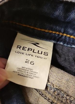 Бриджі шорти шипи потерті заклепки джинсові 26 розмір еєнські жівочка жінка підлітковий7 фото