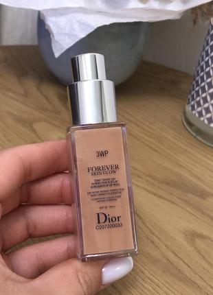 Тональная основа dior