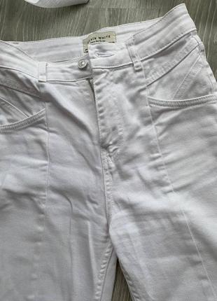 Белые джинсы из магазина fashionistа2 фото