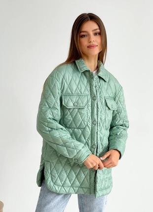 Трендовая стеганая куртка-рубашка свободного кроюзелен, голубой, малиновый, сирень, масло