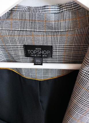 Жакет topshop, есть дефект на подкладке рукавов, м8 фото