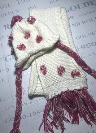 Красивий вязаний білий комплект шапка і шарф1 фото