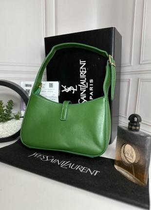 Женская трендовая сумочка yves saint laurent | сумка зеленая с золотистым лого ив сен лоран6 фото
