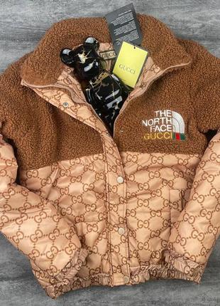 Жіноча куртка tnf gucci