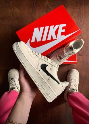 Кроссовки женские nike air force 1 low cream &amp; black6 фото