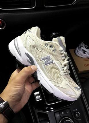 Кроссовки женские Hiking-Themed New Balance 2002R Arrives in "Beige" beige & white