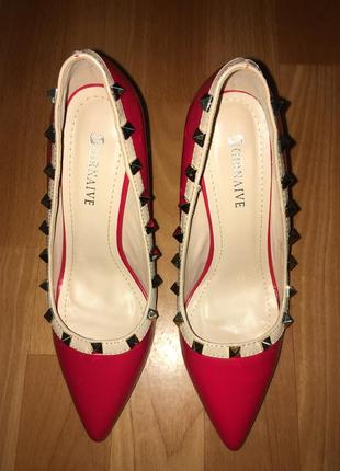 Классика яркие туфли лодочки valentino5 фото