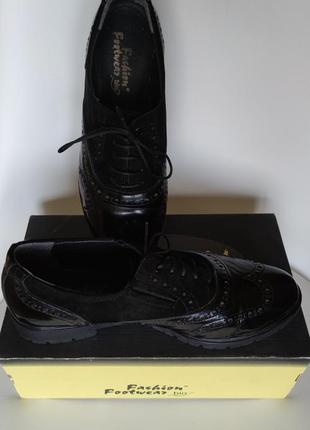 Класичні напівчеревики на шнурівці, лаковані туфлі-броги, оксфорди шкіряні, 25.5-26см