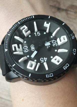 Наручні чоловічі 3d годинник з великим циферблатом.2 фото