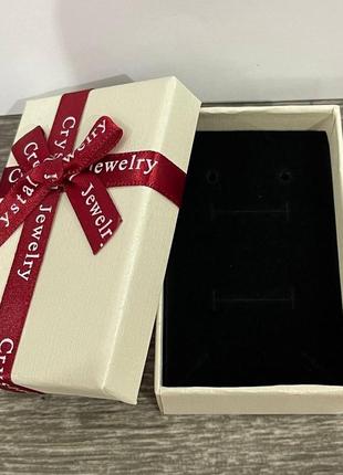 Коробочка с красной лентой для подарочной упаковки ювелирных изделий, бижутерии, украшений, размеры 50*80*252 фото