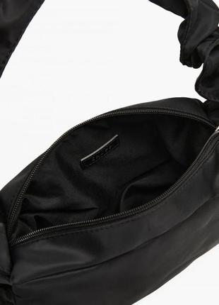 Новая чёрная сумочка cropp3 фото