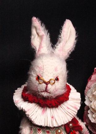 Белый кролик, игрушка в стиле тедди9 фото
