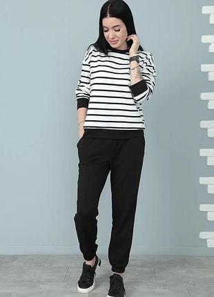 Костюм двойка в полоску 46-48. черный